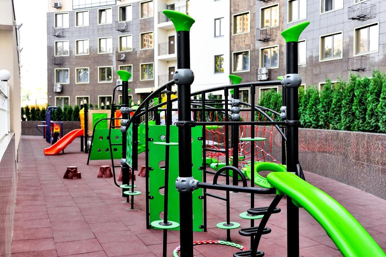Arcadia Stylish Apartment Big Terrace! Odesa Exterior photo