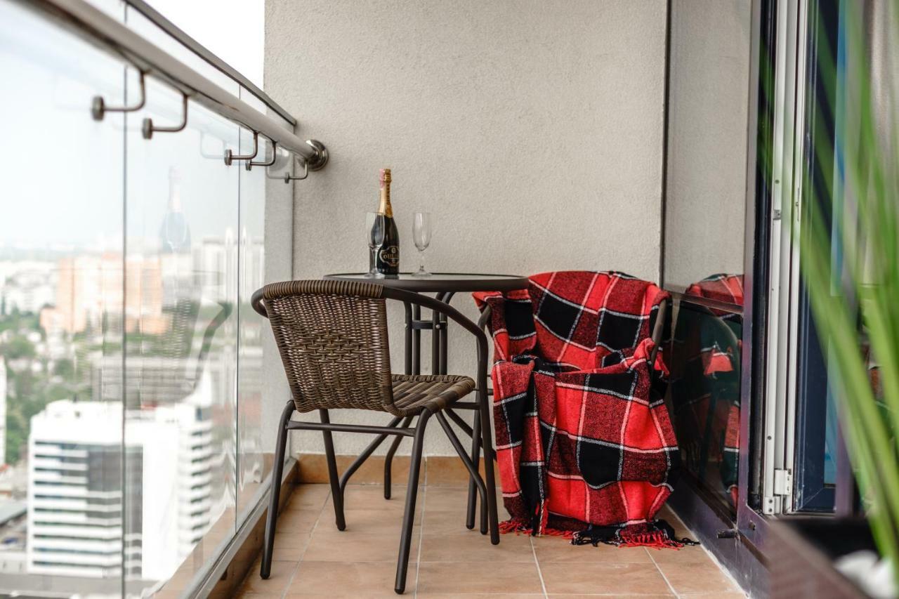 Arcadia Stylish Apartment Big Terrace! Odesa Exterior photo
